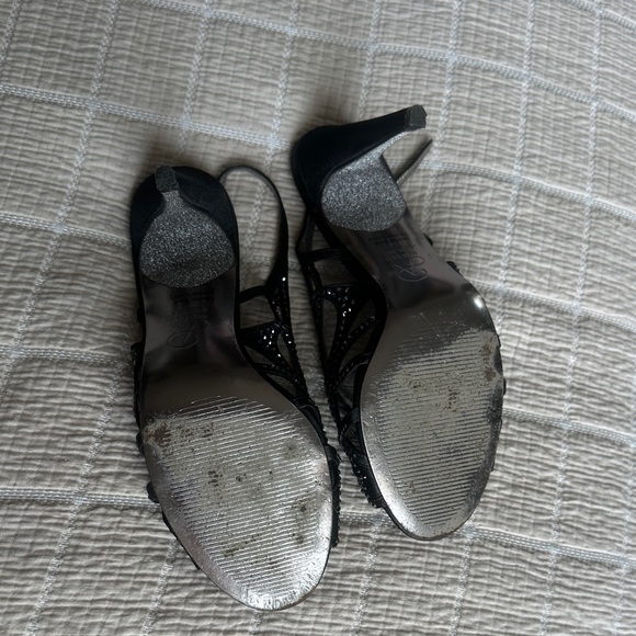 Adrianna Papell Black Satin Heels with Silver Accents - Picture 4 of 7